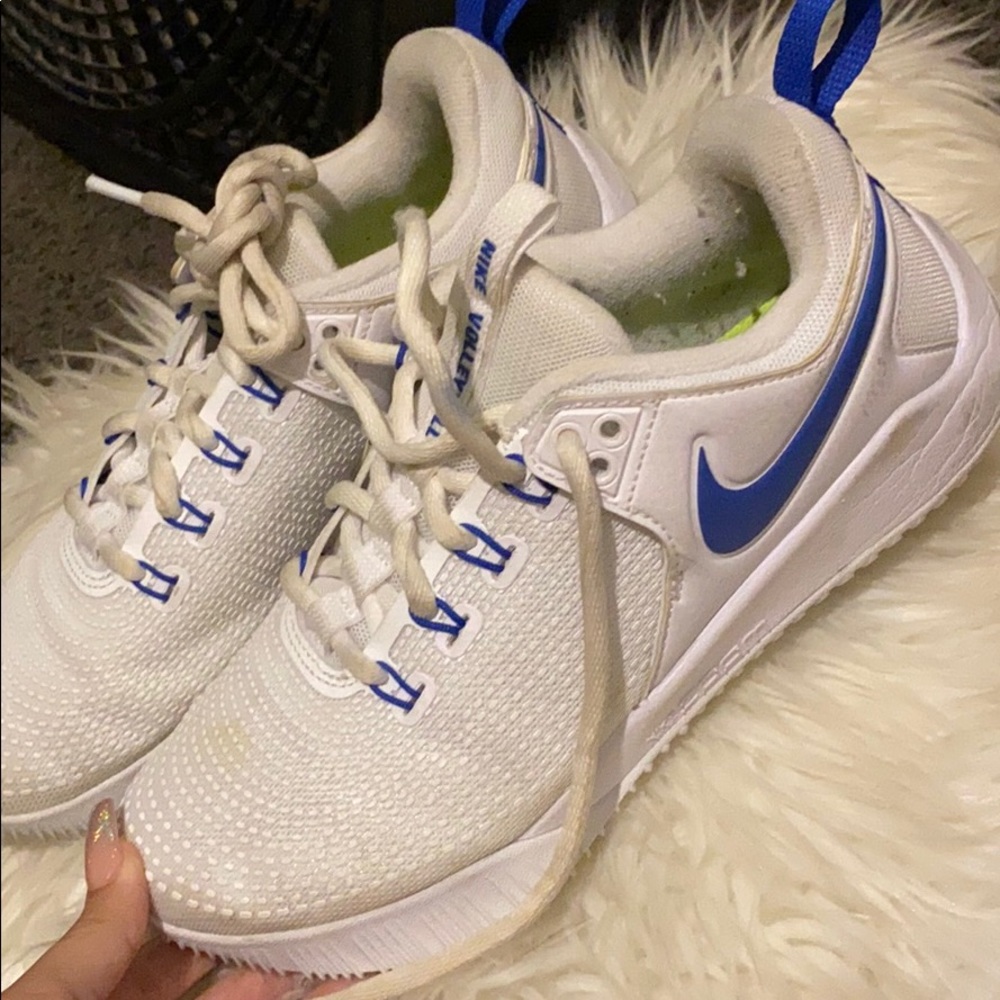 Nike volleyball shoes